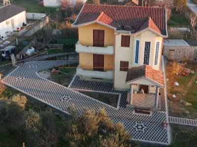 Shtrim oborri vile private, 300m2 Shtrim oborri vile private, 300m2